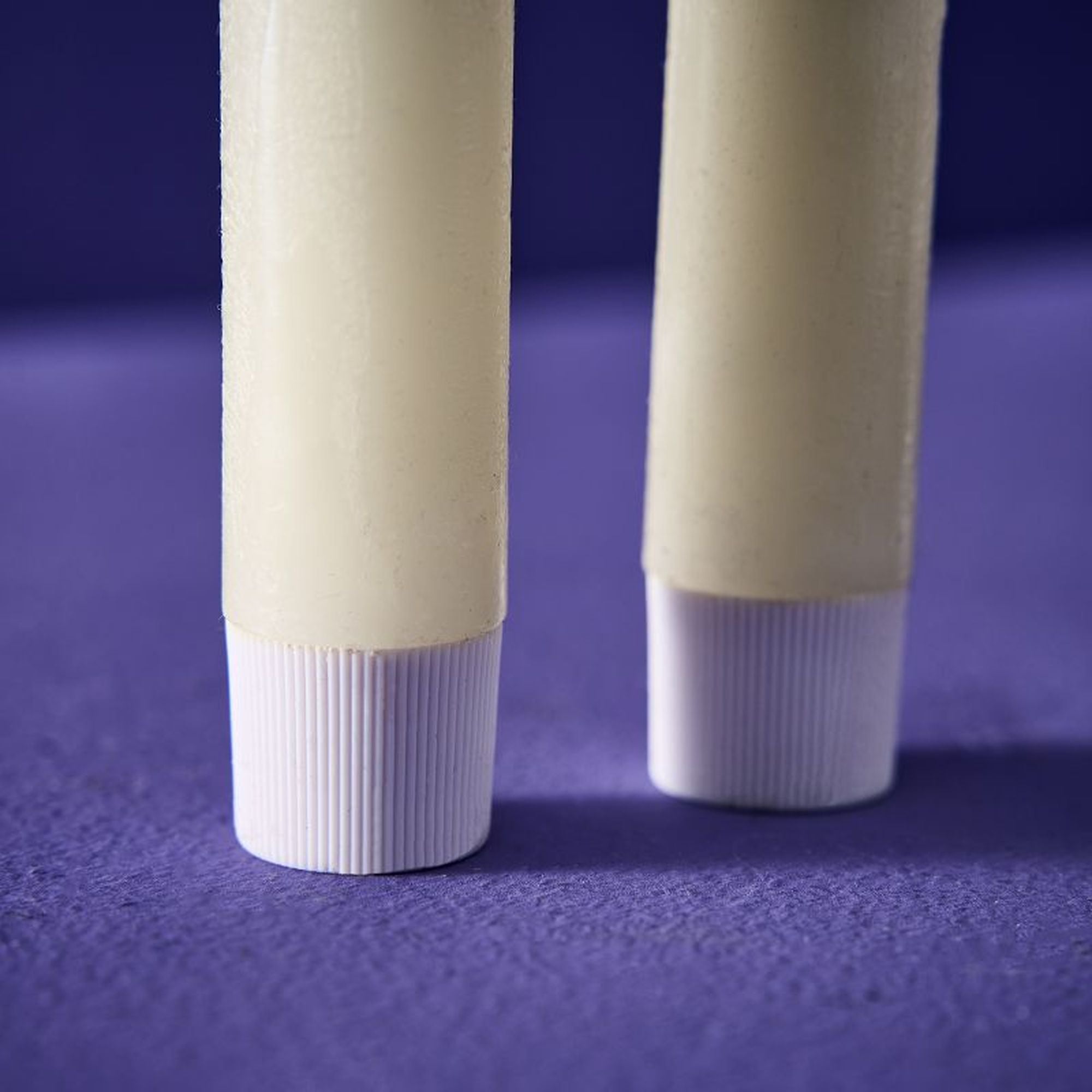 Set 4-teilig - LED Stabkerze - Echtwachs/Kunststoff/LED - H. 24.5 cm - m. Fernbedienung