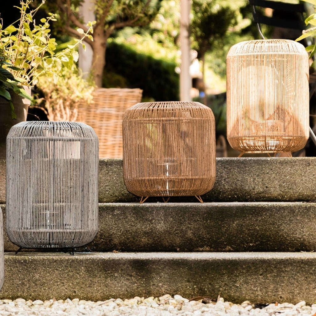 Laterne mit Glaseinsatz - grau - Kunststoff - 30x38 cm - Polyethylen+Metall - Glaseinsatz: 10x10 cm