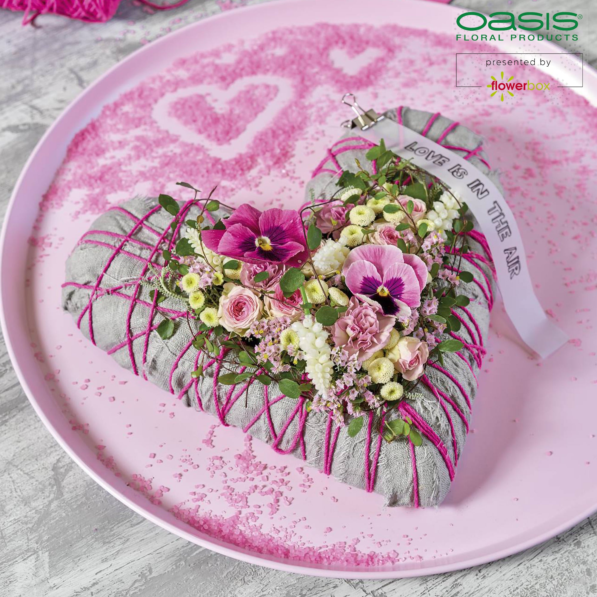 OASIS® IDEAL Hearts - 12 x 14 x 3.5cm - 6 pcs.