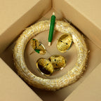 Adventskranz-DIY-Set - Inhalt: 1x Strohkranz 30 cm, 4x Kerzenhalter gold 8 cm, 1x Wickeldraht grün 100g